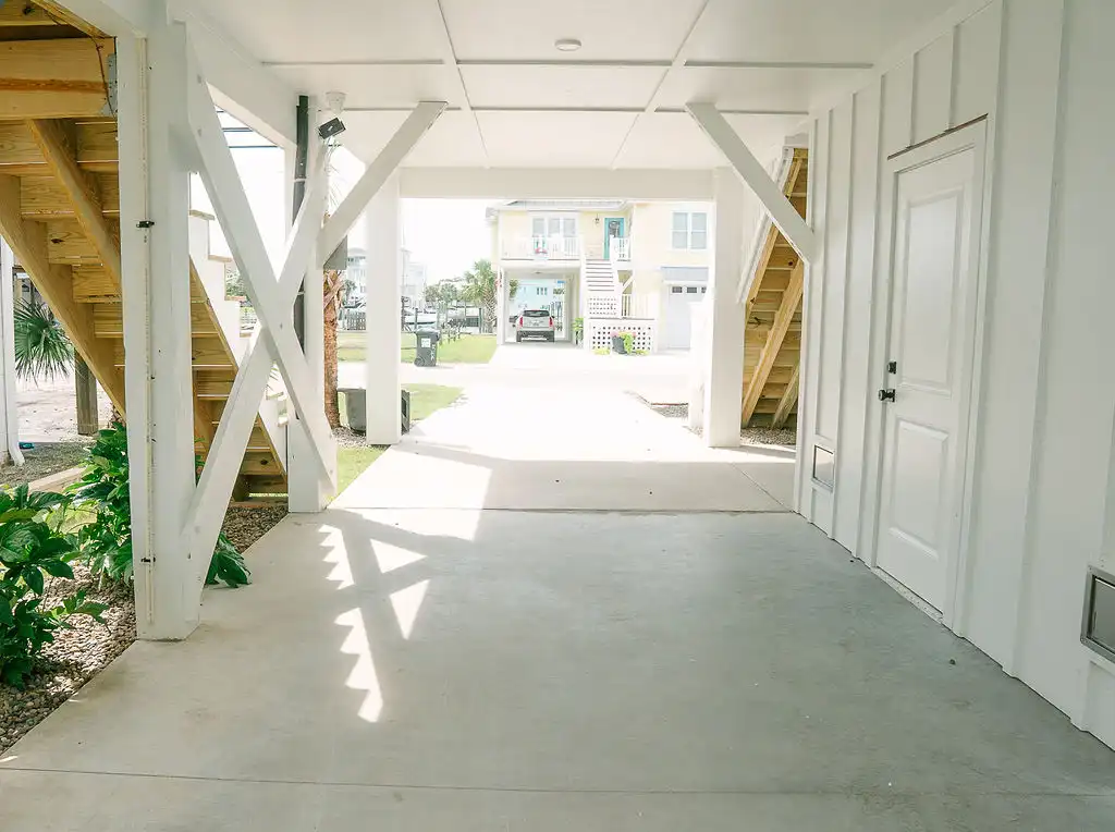 506 Canal Drive