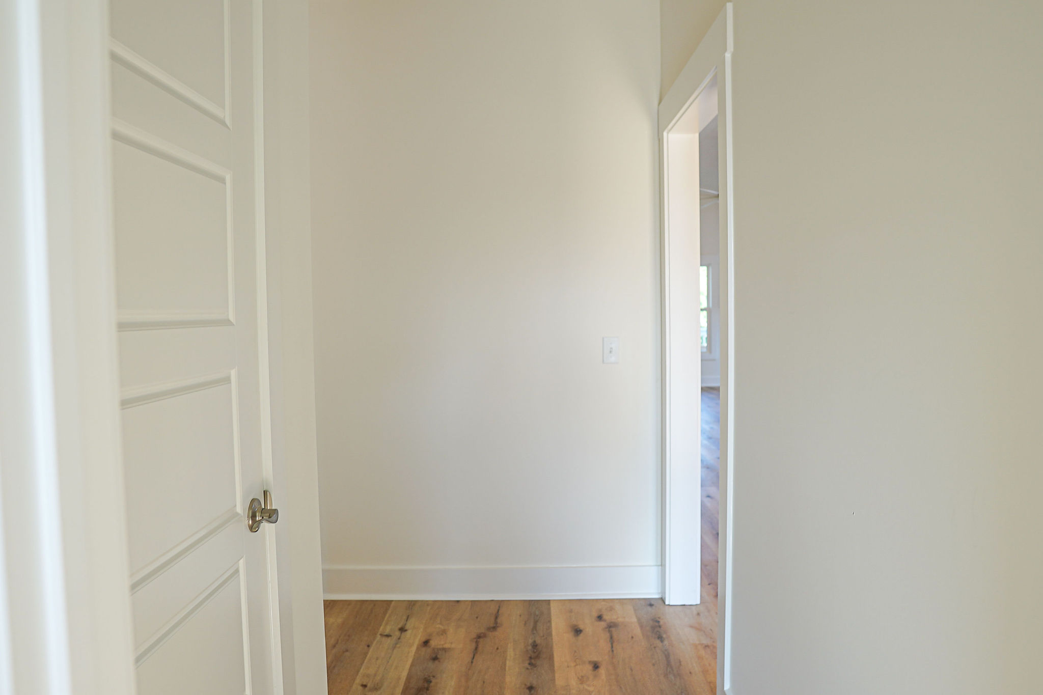 921 Whitecaps Lane