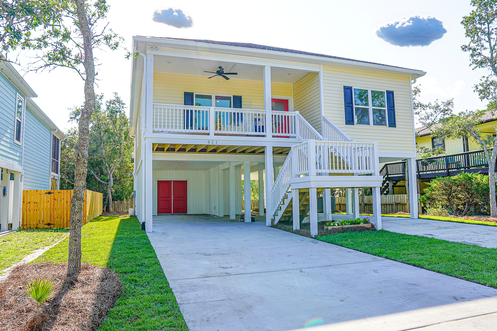 921 Whitecaps Lane